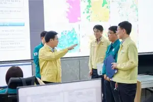 경기도, ‘극한 폭염’에 재대본 비상 2단계 격상…김동연, ‘피해 최소화’ 특별 지시