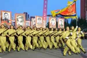 [포토] 北 전승절 72주년 경축 기념행진
