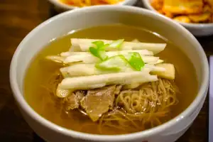 ‘냉면 16000원’에도 줄 서던 미슐랭 맛집, 돌연 휴업…무슨 일