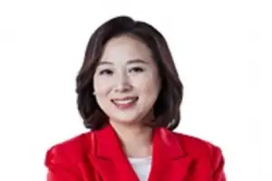 이새날 서울시의원, 신사역 3번·6번 출입구 캐노피 설치 착공