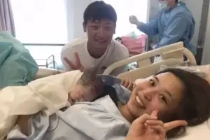 “감기가 아니라 앵무새병이었어요” 임신한 아내·태아 모두 잃은 日남성