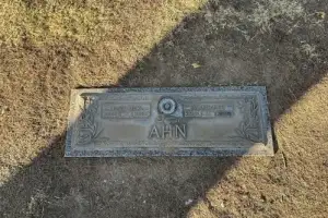 ‘안중근 의사 조카’ 안원생 지사 묘소 美서 발견