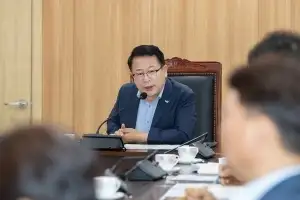 “골프장서 비리 시작” 전 직원에 ‘골프 금지령’ 초강수 둔 익산시장