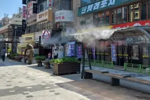 광명 철산상업지구 로데오거리에 폭염 피해갈 ‘쿨링포그’