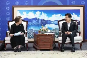 정동영 장관, 6·25전쟁납북인사가족협의회 이사장과 면담