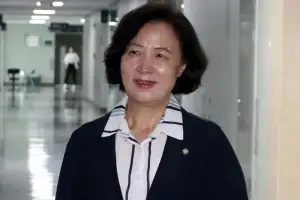 추미애, 법사위원장직 사의 표명…경기지사 출마 본격화