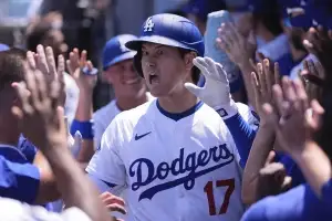 이치로·마쓰이 이어 오타니, 홈런으로 MLB 통산 1000안타…시즌 첫 4이닝 투구에 8K까지