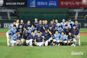 “평생 간직할 추억과 우정, 또 뵙겠다”…떠나는 데이비슨의 작별 인사