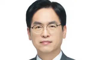 [공직자의 창] 광복 80년, 태극기는 통합과 공존의 깃발이다