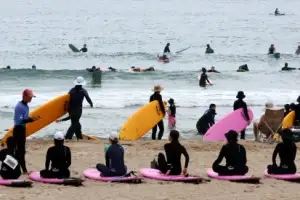 [포토] 송정해수욕장 서퍼 ‘북적’