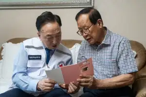 80년 전 원폭 피해… “죽음의 빗방울이 타르처럼 떨어져”