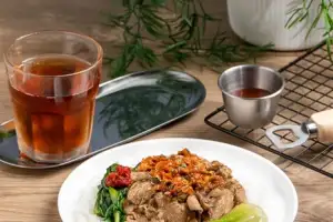 대만 관광객 홀린 ‘부산 돼지국밥’... 기내식 출시 인기