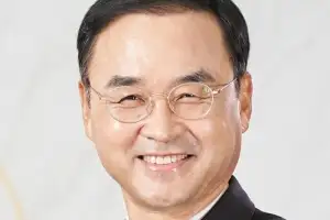 부산대·부산교대 통합 이끈 법학자