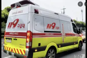 광주 도심서 시내버스 청소차량 추돌···승객 등 6명  다쳐