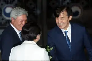 조국, 출소 후 첫 SNS 게시물은 찌개 끓는 영상…“가족 식사”
