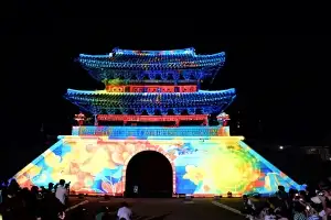 국가유산 미디어아트 진주성 개막…첫날 1만 6000여명 몰려