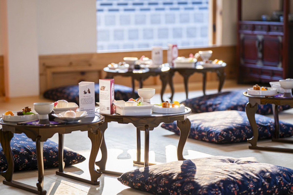 혜경궁 궁중다과상(수원시 제공)