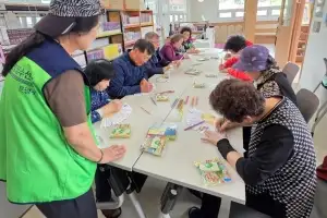 은평 어르신 건강 모임 ‘삼삼오오·도란도란’