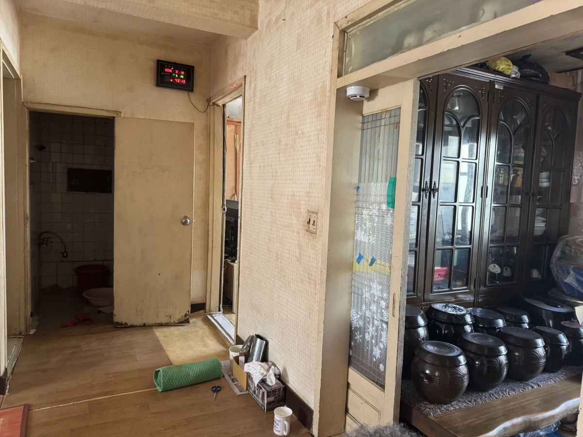 창원 봉암연립주택 내부. 2025.8.19. 이창언 기자