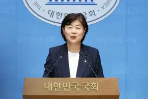 [단독]서영교 향해 욕설 날린 보수유튜버…모욕 혐의로 송치