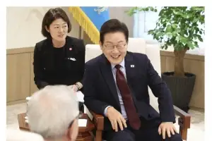 [사설] 李 ‘비핵화 3단계’ 첫 언급… 한미 공조로 실효성 높여야