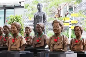 [사설] “위안부 합의 안 뒤집을 것”… 日, 진심 어린 위로로 화답을