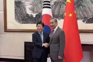 한미회담 앞두고 한중관계 개선 의지… 중국특사단, 李대통령 친서 전달했다