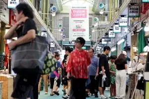 소비쿠폰 한 달… 소상공인 56% “매출 늘었다”