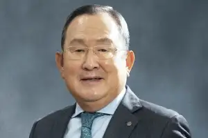 유병진 전 명지대 총장, 청조근정훈장 전수