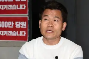 전한길 “나를 품는 자가 시장·국회의원…다음 대통령”