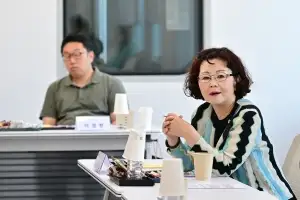 왕정순 서울시 AI특위 부위원장, 서울 AI 허브와 신성초 신나는 AI 교실 현장 방문