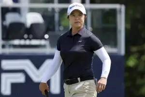 빨간바지 마법사 김세영, LPGA 투어 FM 챔피언십 첫날 공동 선두…5년 만의 우승 향한 파란불