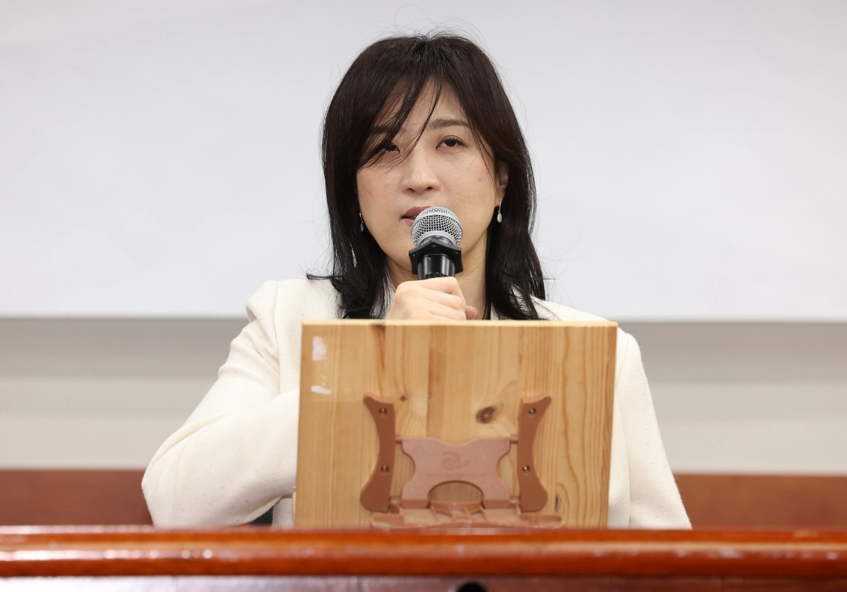 당선인사 하는 최보윤 당선인