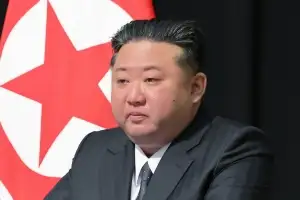 코끝 빨개진 김정은 “속죄한다, 애들 내가 키우겠다” 꾸벅 [포착]