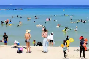 [포토] 막바지 물놀이 즐기는 피서객들