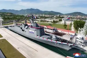 “좌초됐던 北구축함 다시 청진항에…스스로 못 움직여”