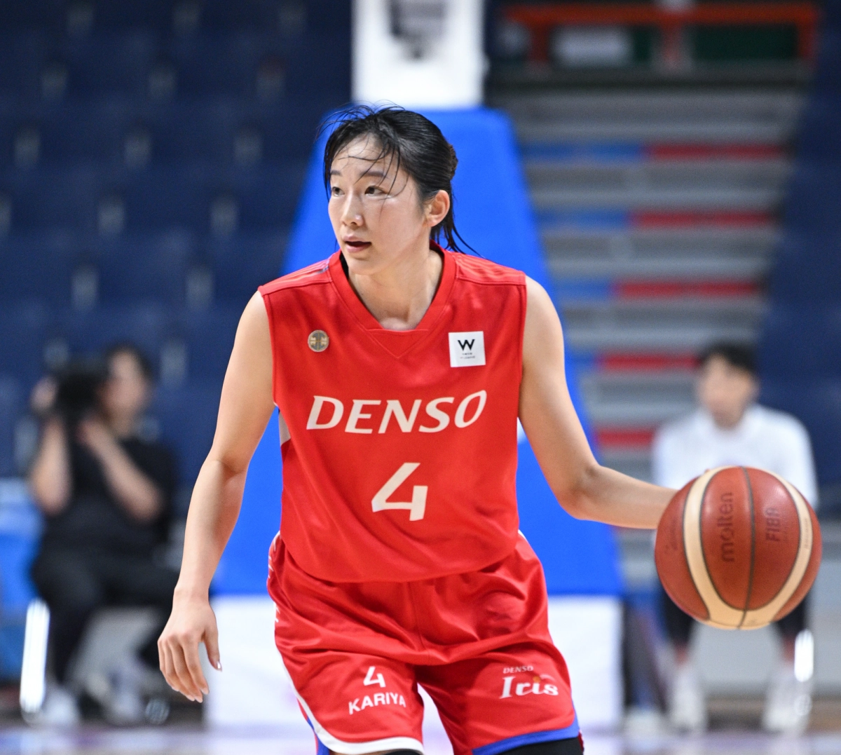 덴소 아이리스 가와이 마이가 31일 부산 사직체육관에서 열린 2025 박신자컵 조별리그 B조 인천 신한은행전에서 드리블하고 있다. WKBL 제공