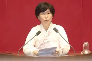 [씨줄날줄] 국회의원 한복 입기