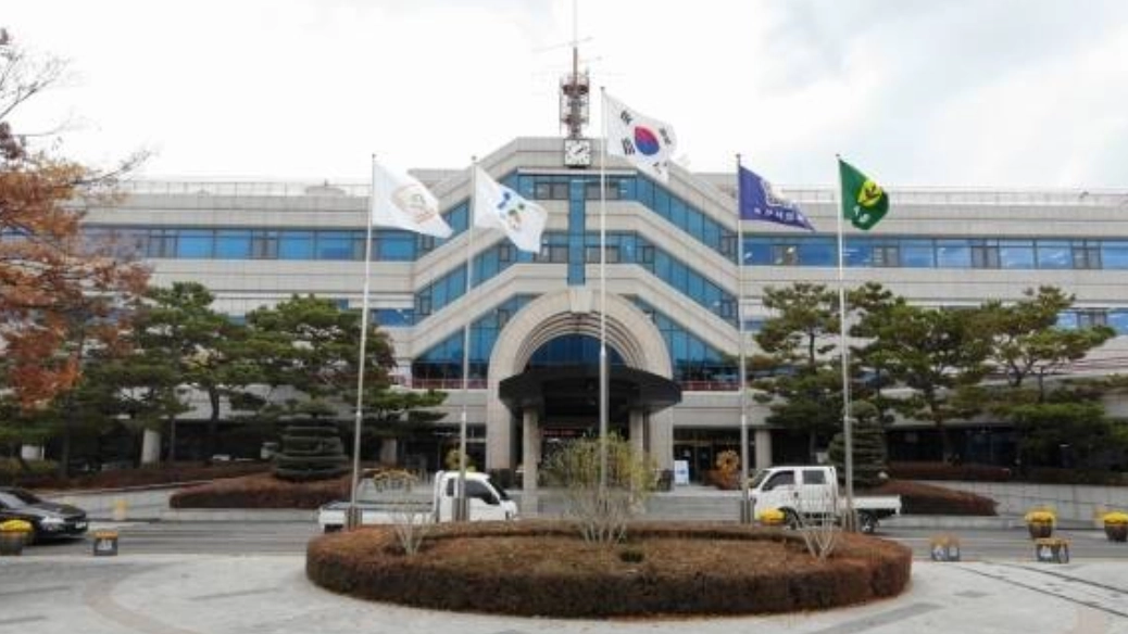 충남 아산시청 전경. 서울신문DB