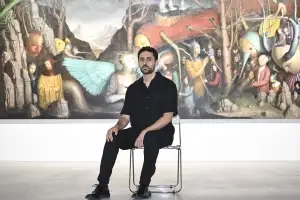난 기억 복원자… 상상 그 이상의 것을 붓질한다