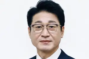 [공직자의 창] 전기화 시대, 새로운 성공 방정식이 필요하다