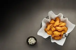 “치킨 한 마리 2만 6000원” 교촌치킨, 자율가격제 도입…더 비싸지나