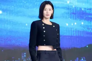 [포토] 전지현, 시선 사로잡는 ‘탄탄한 복근’