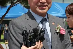 완주-전주 통합 주민투표 빨간불?…윤호중 장관 “주민 동의가 전제”