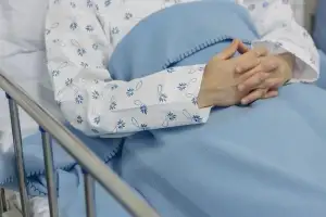 “당신의 어머니는 ‘조력 사망’ 하셨습니다” 메시지 한 줄…아일랜드女의 눈물