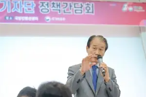 손흥민·김연아도 국가유공자 되나…권오을 장관 “국위 선양 배려해야”