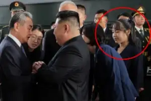 [포토] ‘딸 주애 동행’ 김정은 방중