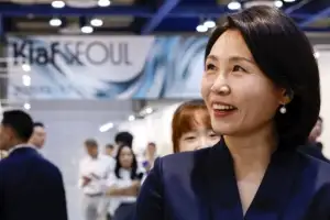 [포토] 김혜경 여사, 키아프 전시장 관람