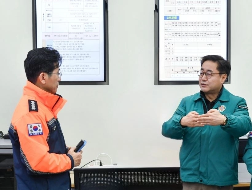 소방재난본부를 방문해 발언중인 최민규 의원