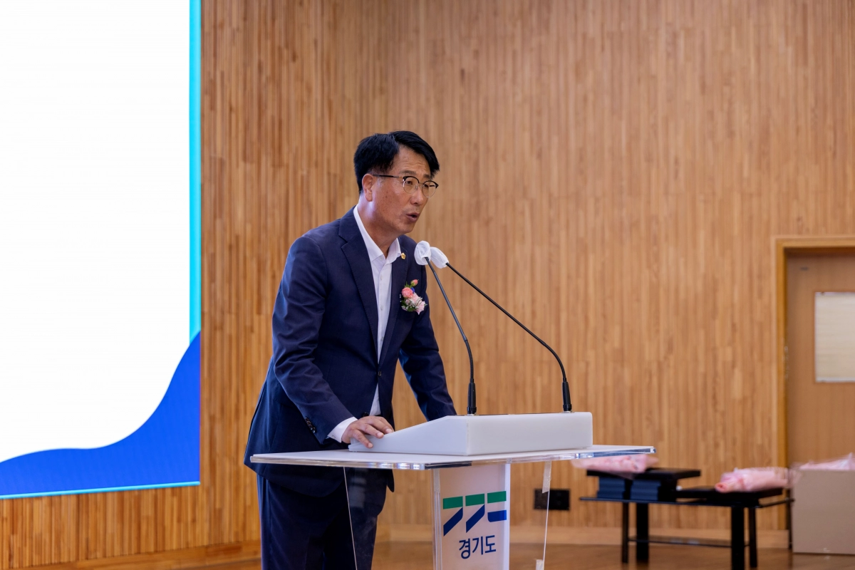 김재균 의원이 ‘2025 경기도 숙련기술자의 날’ 행사에서 축사를 하고 있다. (사진=경기도의회)